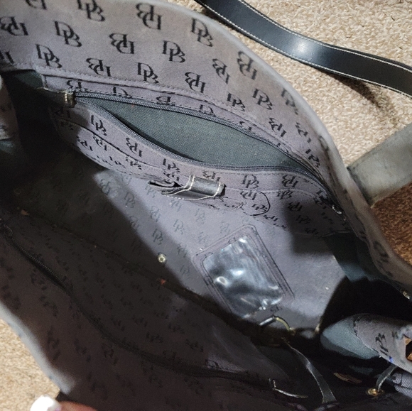 Dooney An Bourke Black Purse - Picture 2 of 3